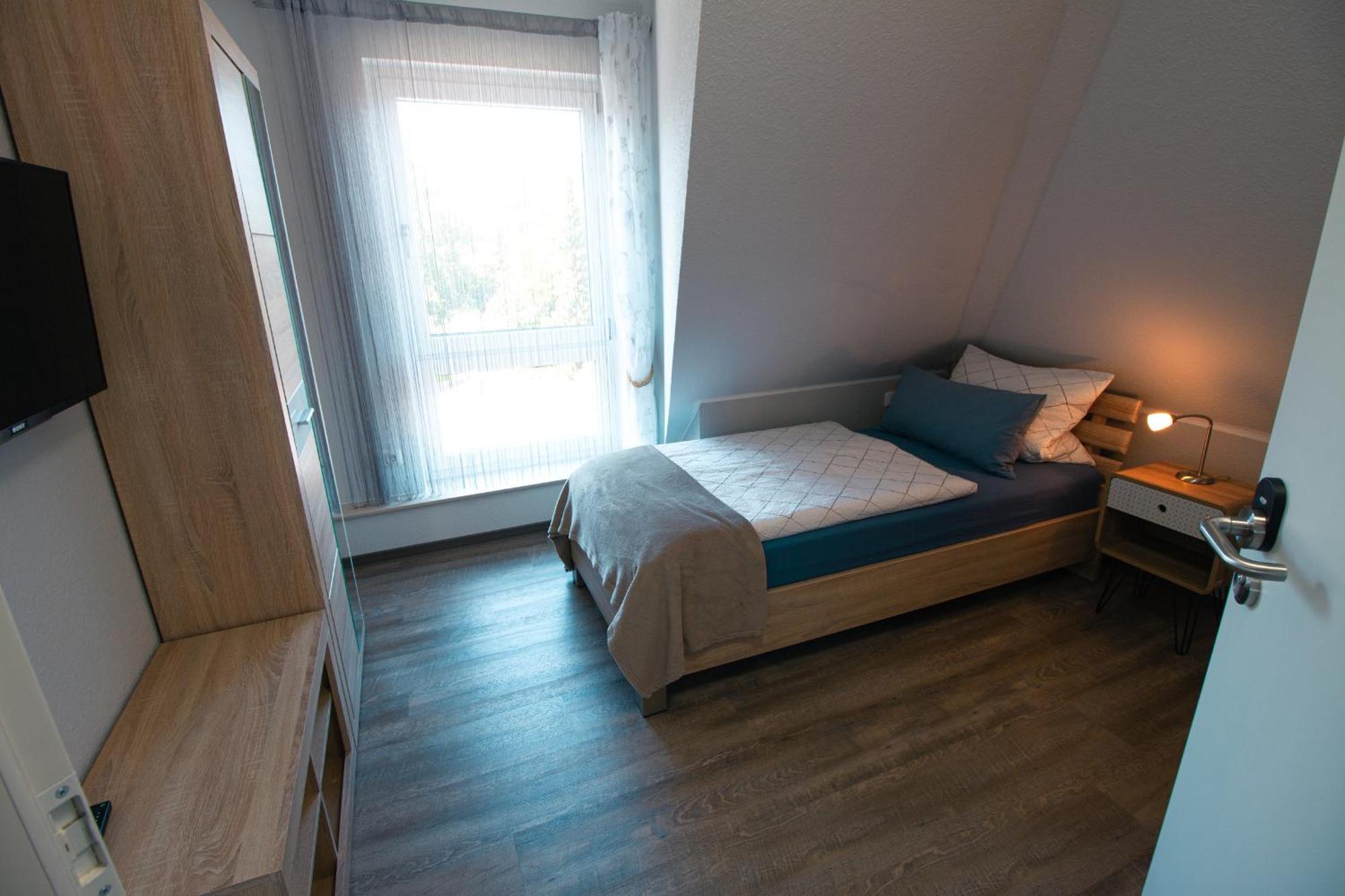 Apartment Meine Værelse billede